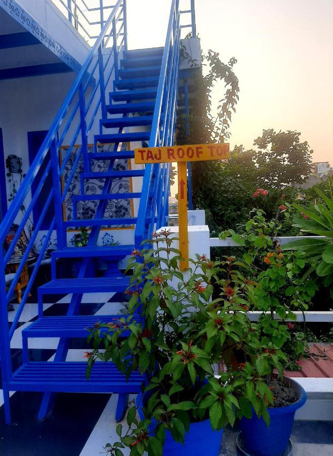 The Coral House Homestay By The Taj Agra  Bagian luar foto